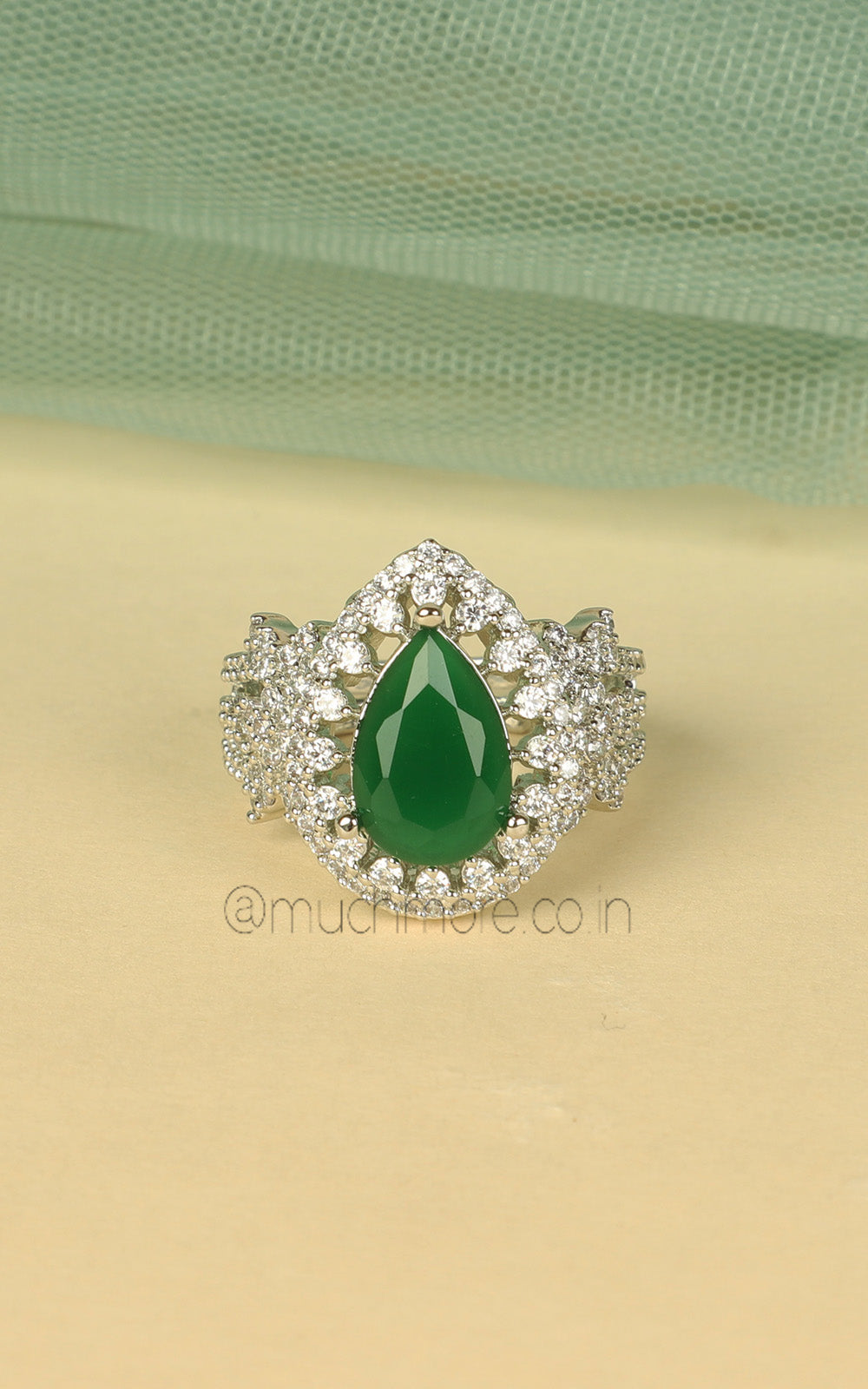 Silver Polish Drop Of Emerald Green Office Wear Women Ring