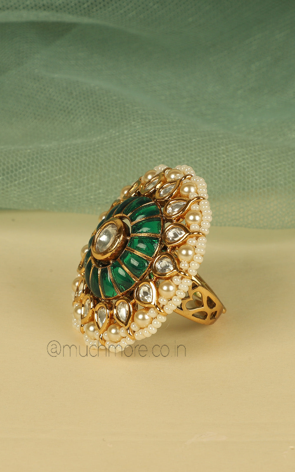 Round Shaped Emerald Green Kundan And Pearl Cocktail Ring