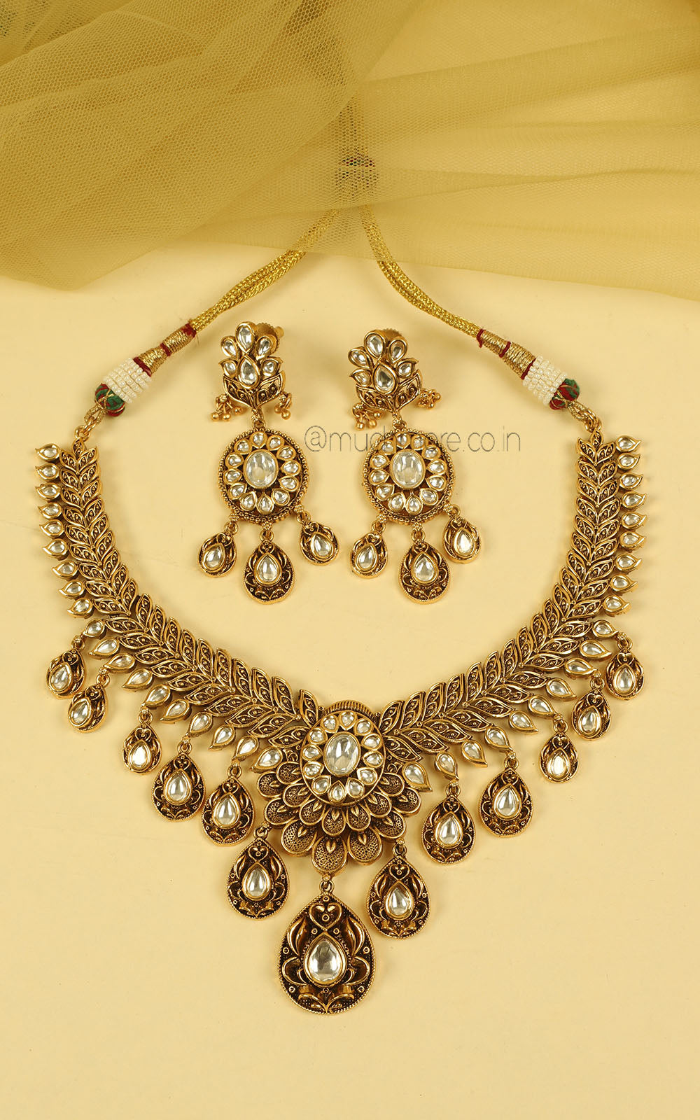 Party Wear Gold Look Kundan Necklace With Earrings