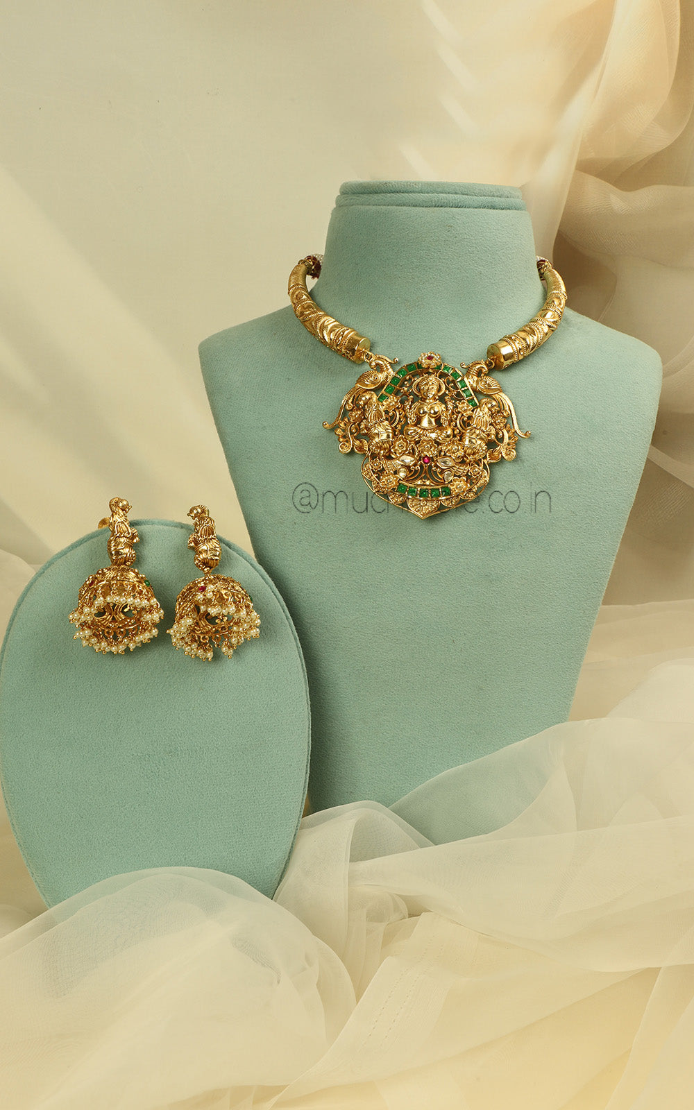 Temple Work Gold Look Hasli Style Rubu Green Necklace Set