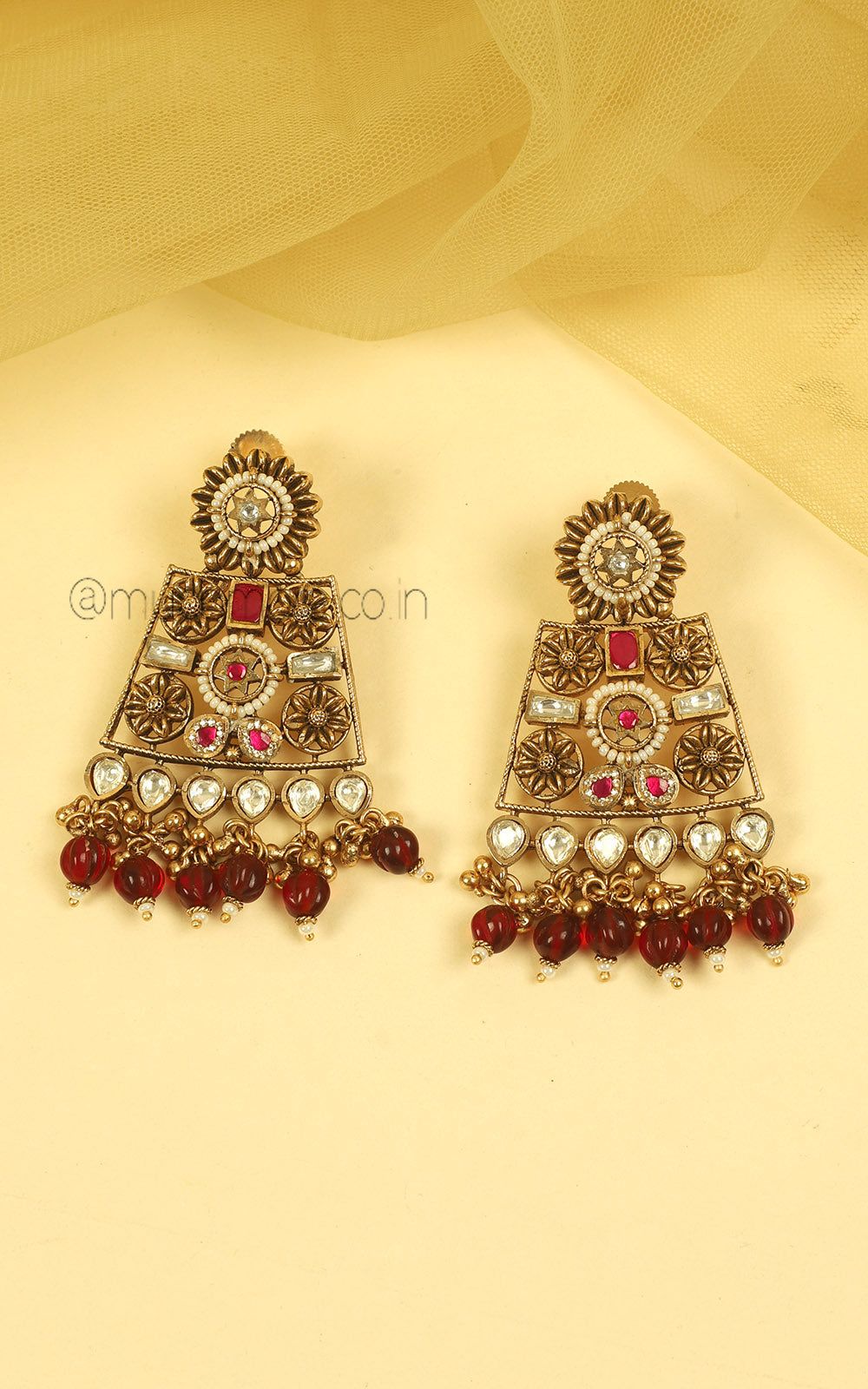 Antique Gold Polish Ruby Hanging Beaded Necklace Jewellery Set