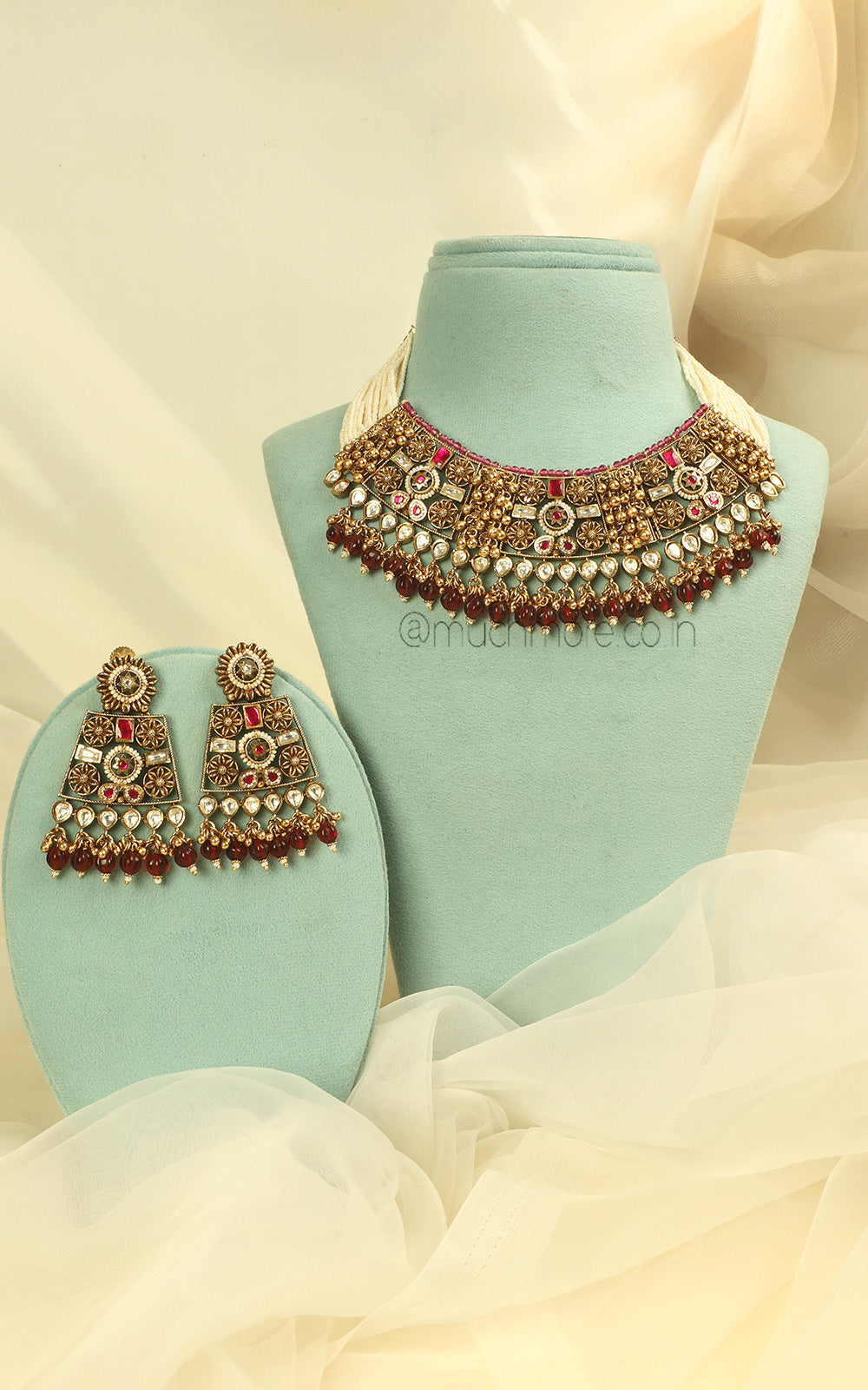 Antique Gold Polish Ruby Hanging Beaded Necklace Jewellery Set