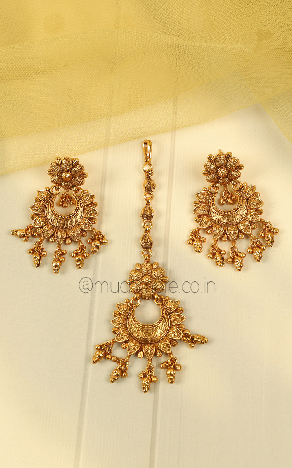 Gold Look Bridal Choker Set with Earrings & Tikka