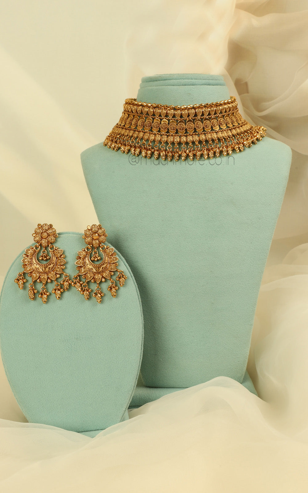 Gold Look Bridal Choker Set with Earrings & Tikka