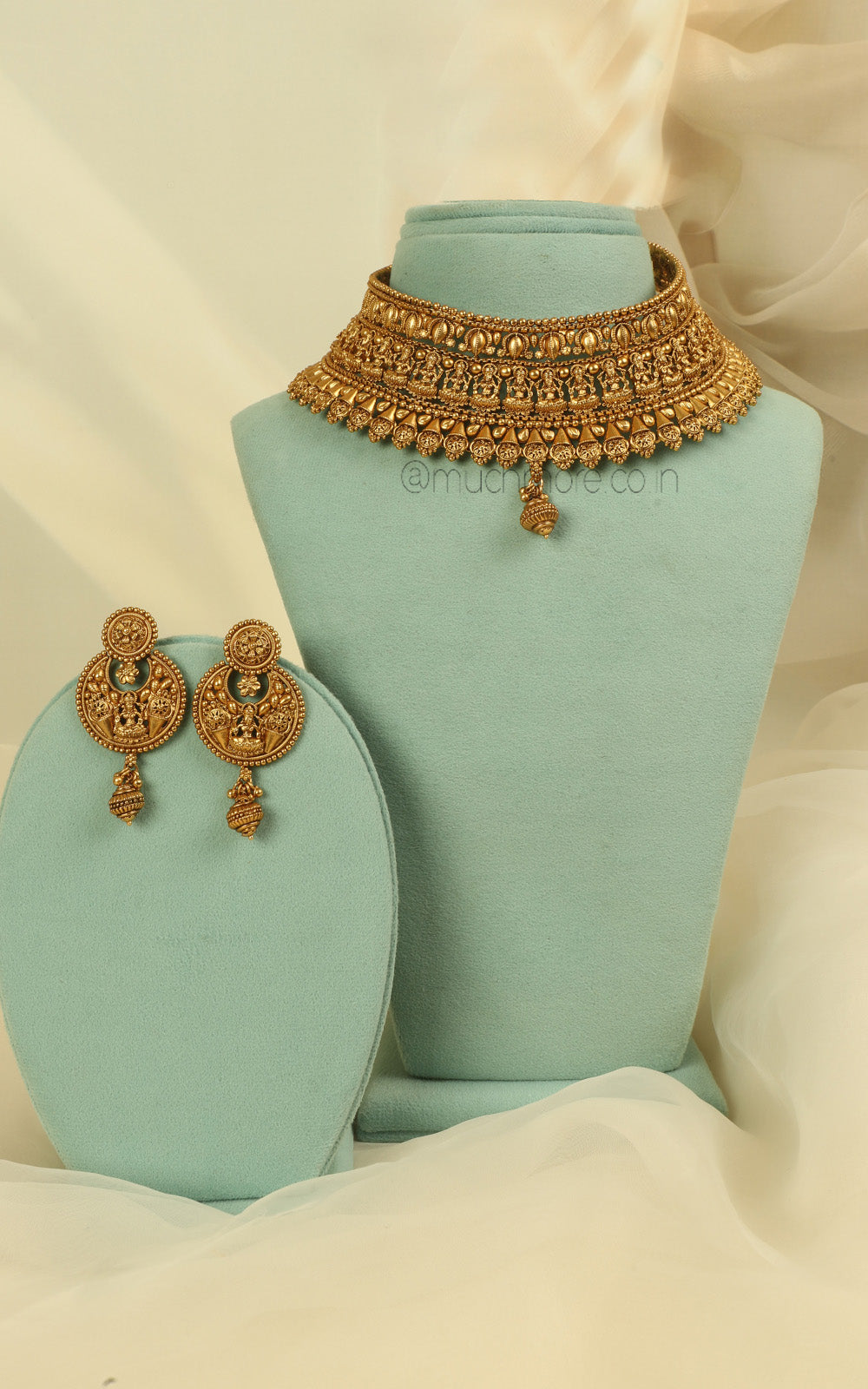 Temple Work Choker With Maa Laxmi Earrings And Maang Tikka