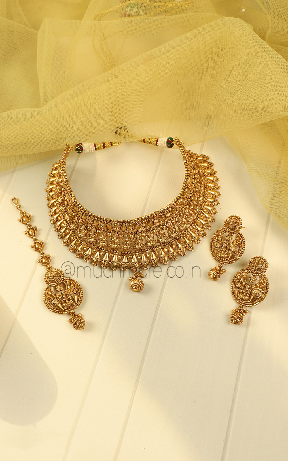Temple Work Choker With Maa Laxmi Earrings And Maang Tikka