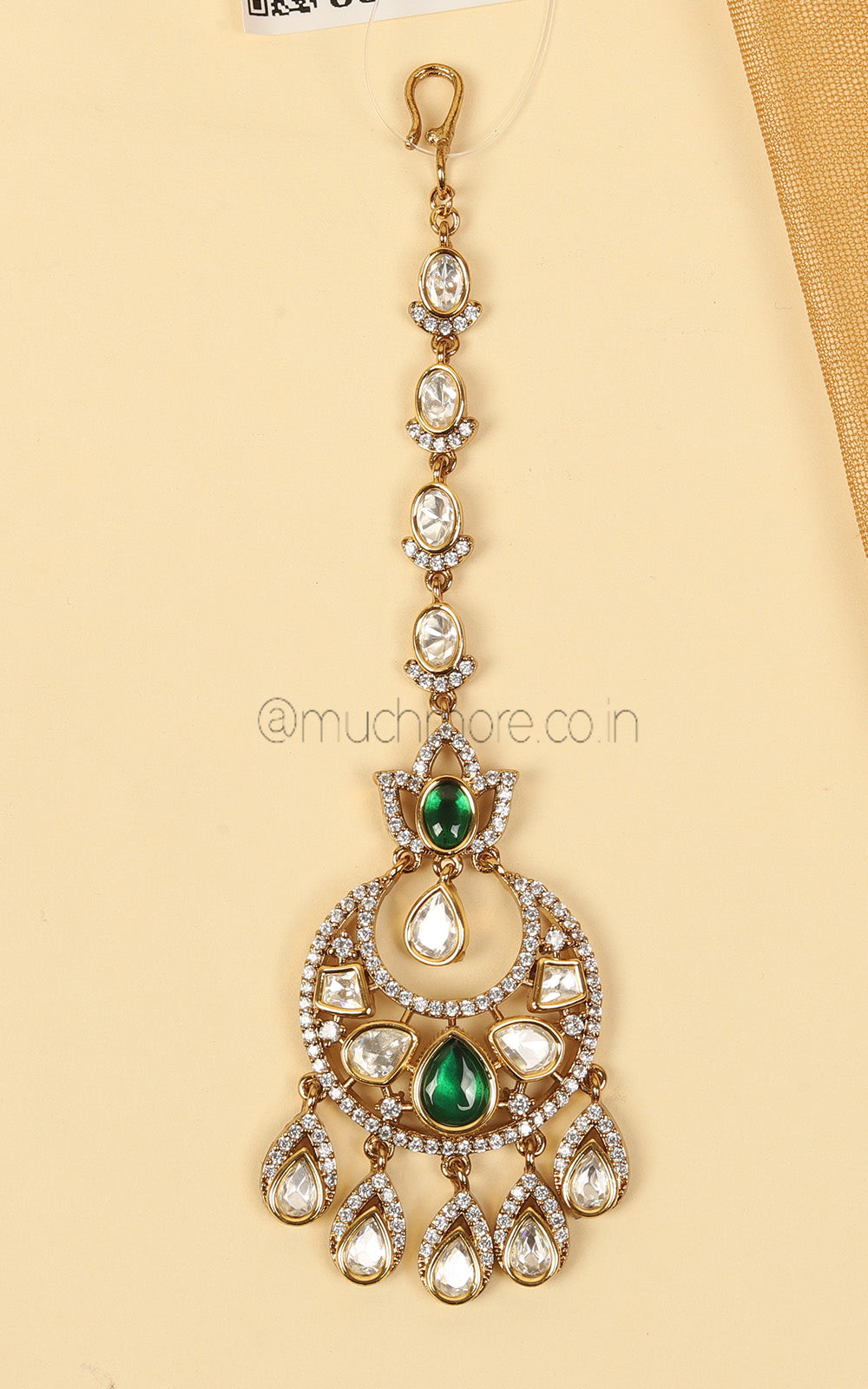 Chandbali Style Kundan Emerald Green With Diamonds Maang Tikka