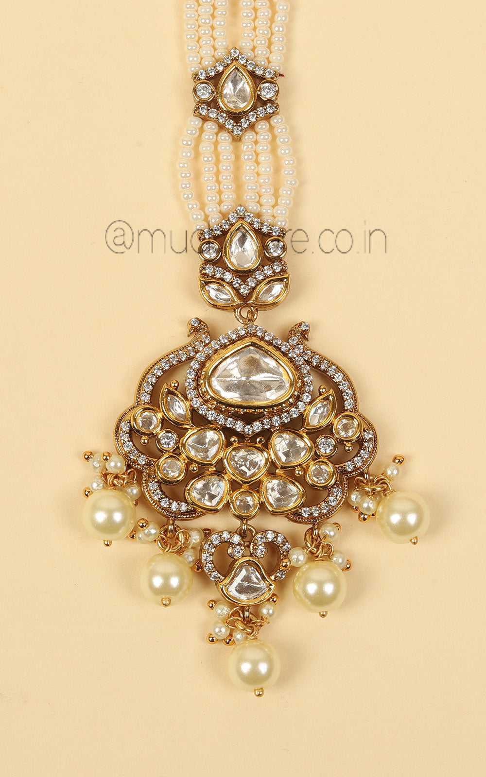 Kundan Maang Tikka With Hand Beaded Pearl Work