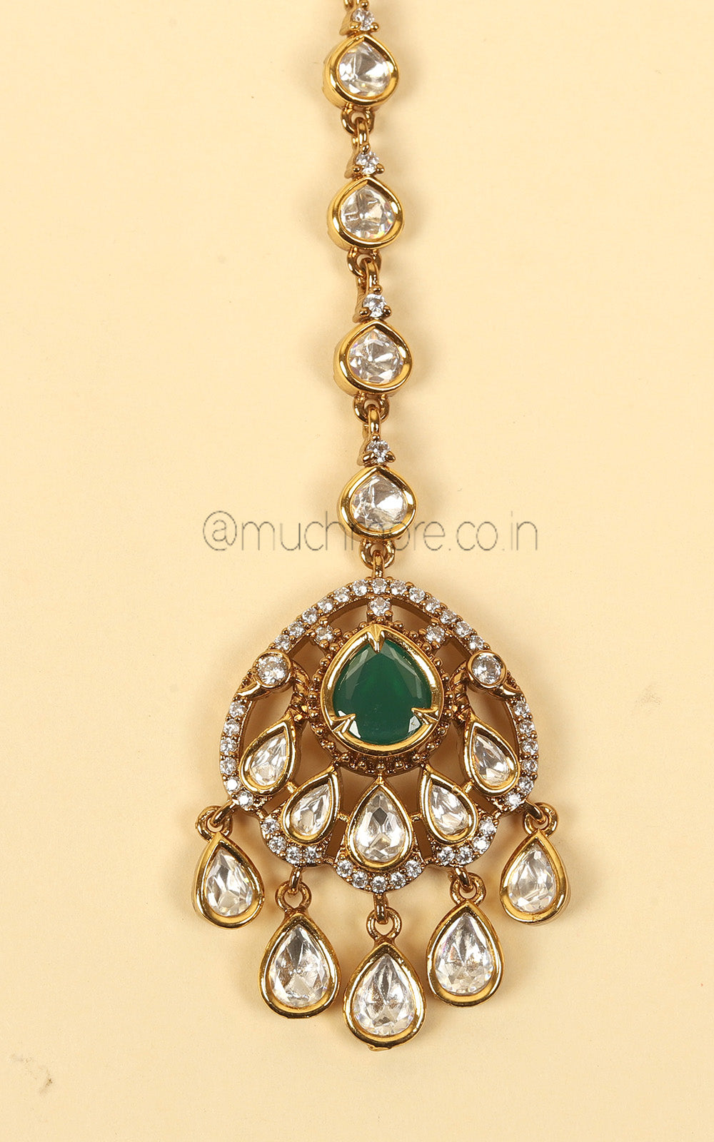 Tiny And Statement Emerald Green Kundan Diamond Maang Tikka