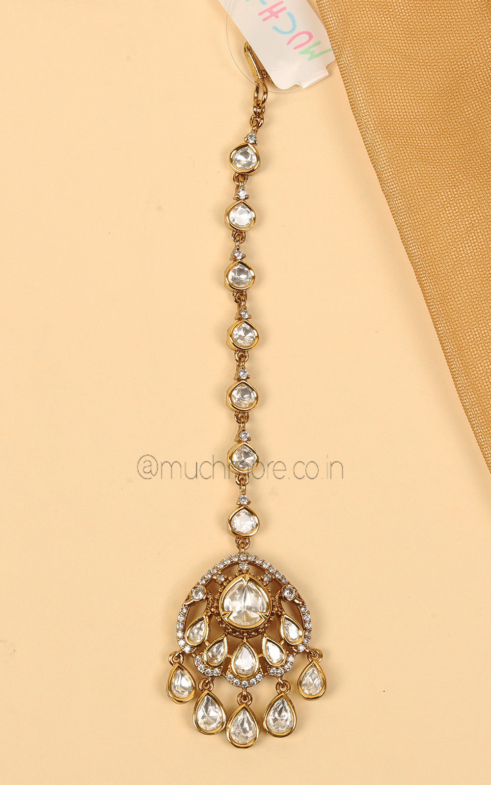 Traditional Kundan Maang Tikka Sleek And Tiny