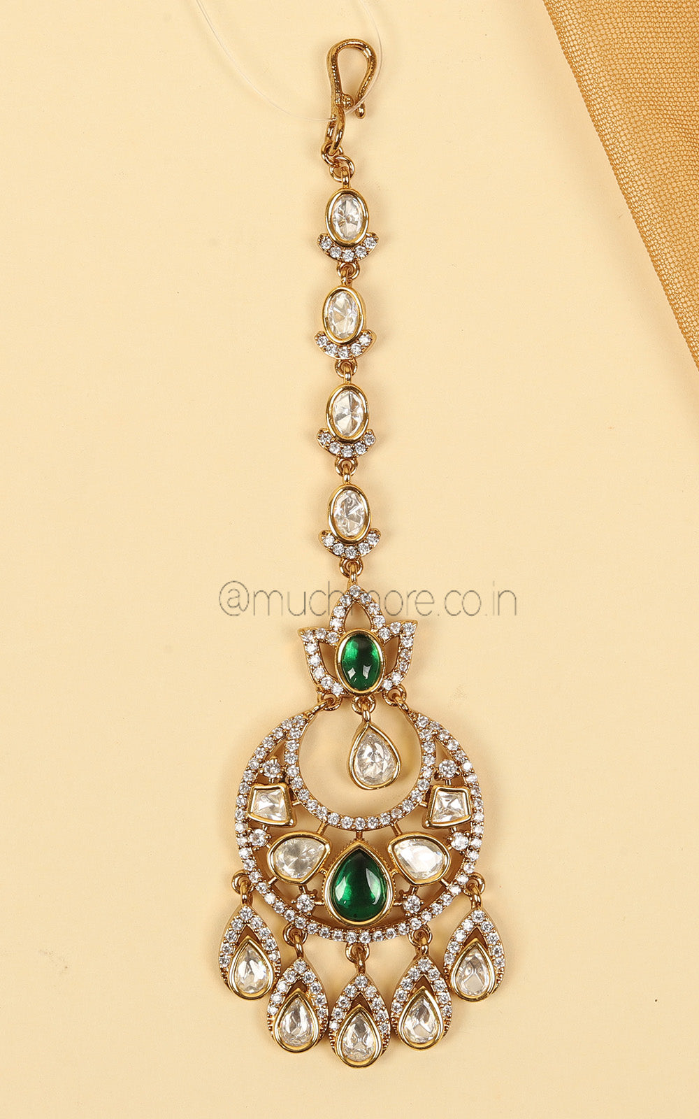 Emerald Green Kundan With Diamonds Maang Tikkas
