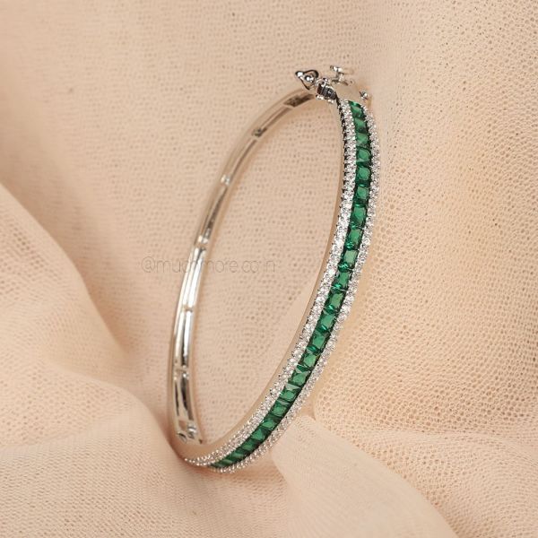 Shop Sleek Diamond Emerald Green Bracelet 