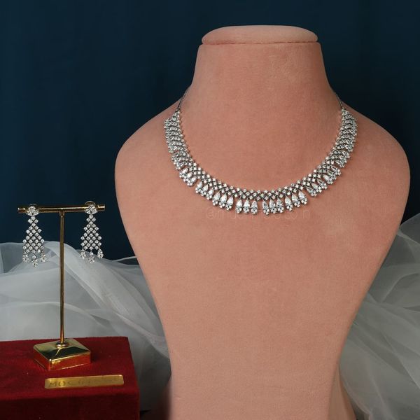 Rhodium Polish Artificial Diamond Light Necklace  