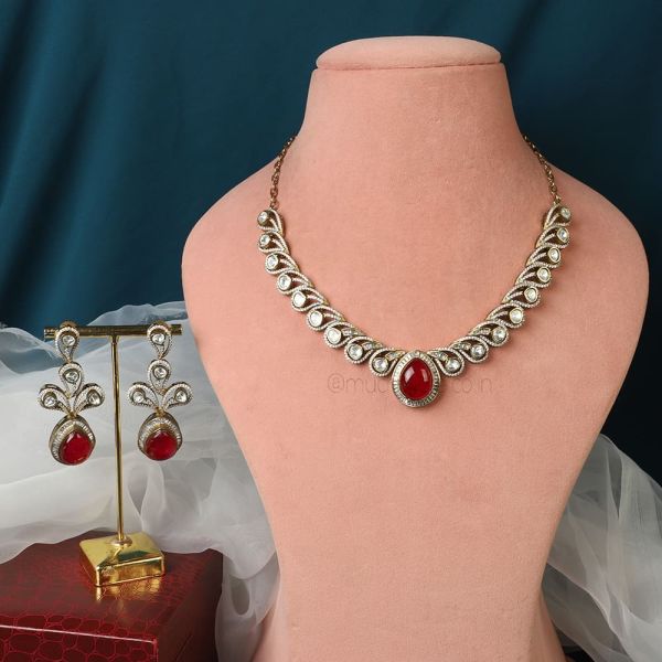 Antique Gold Polish Ruby Drop Necklace Set 