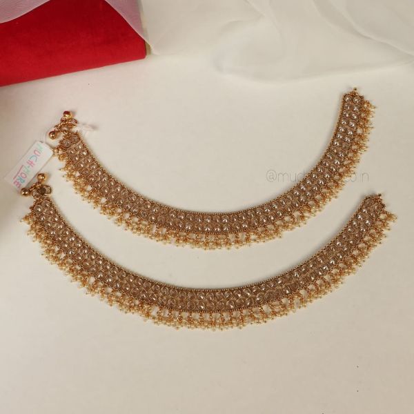 Much More Pearl Droplets Gold Payal Anklet