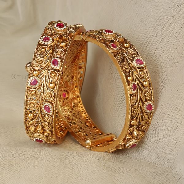 Artificial Gold Look Ruby Bangle For Women 