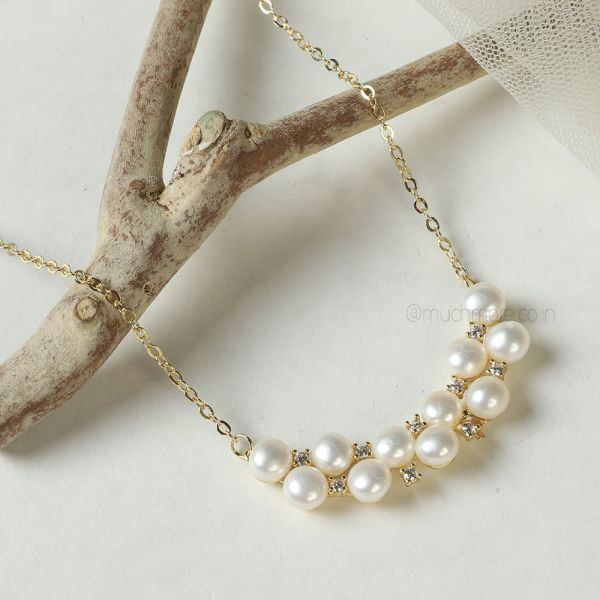 Designer Neck Chain With Pearl And Diamonds 