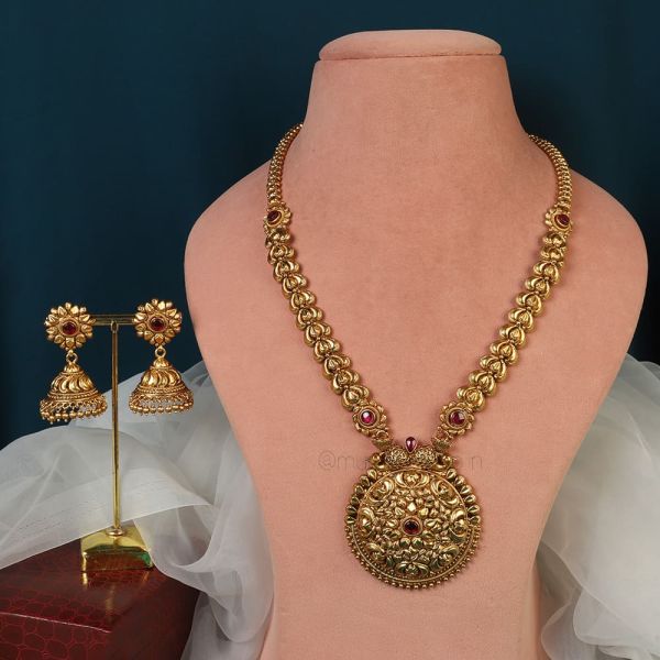 Gold Polish Traditional Ruby Long Necklace Set 