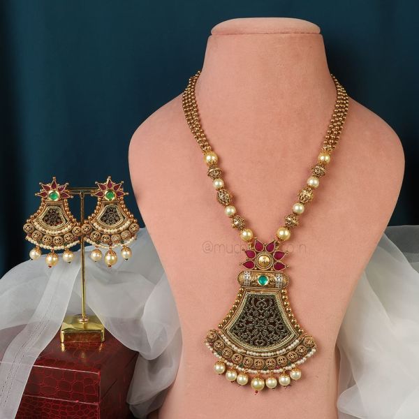 Ruby Green Pearl Drop Long Necklace Set Online
