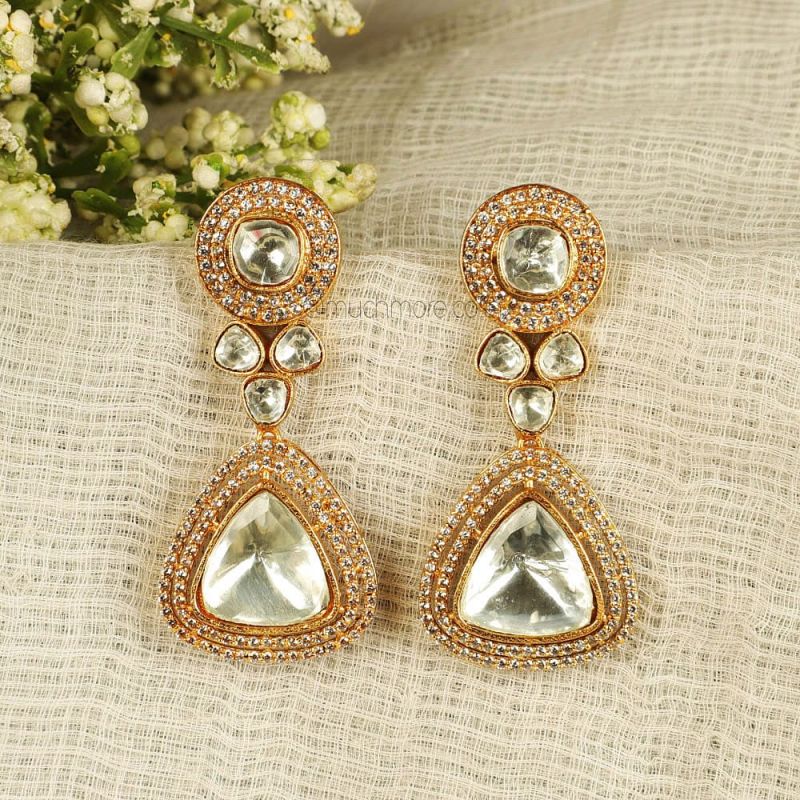 Classic Gold And White Kundan Diamond Studded Earrings
