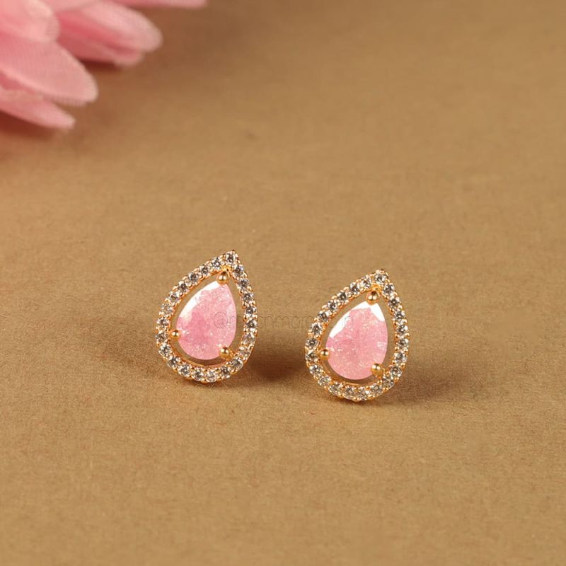 Buy quality 18karat Gold Stud Earrings For Girls in Pune