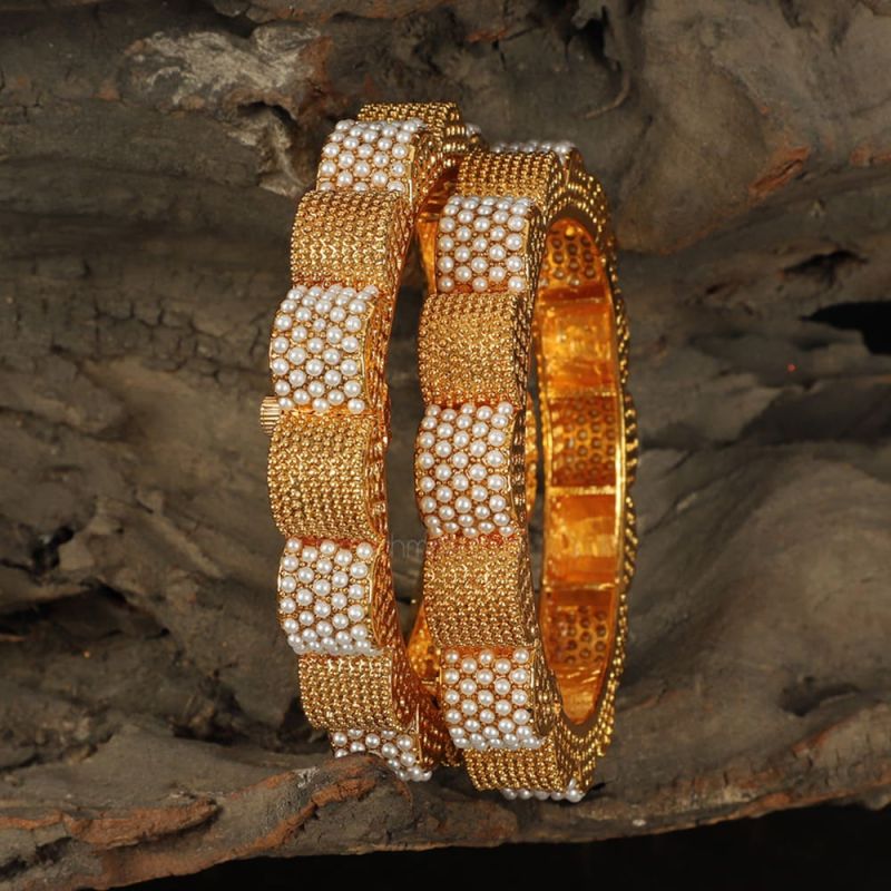 Set of gold-plated bracelets - Studio - Gold | ZARA Canada