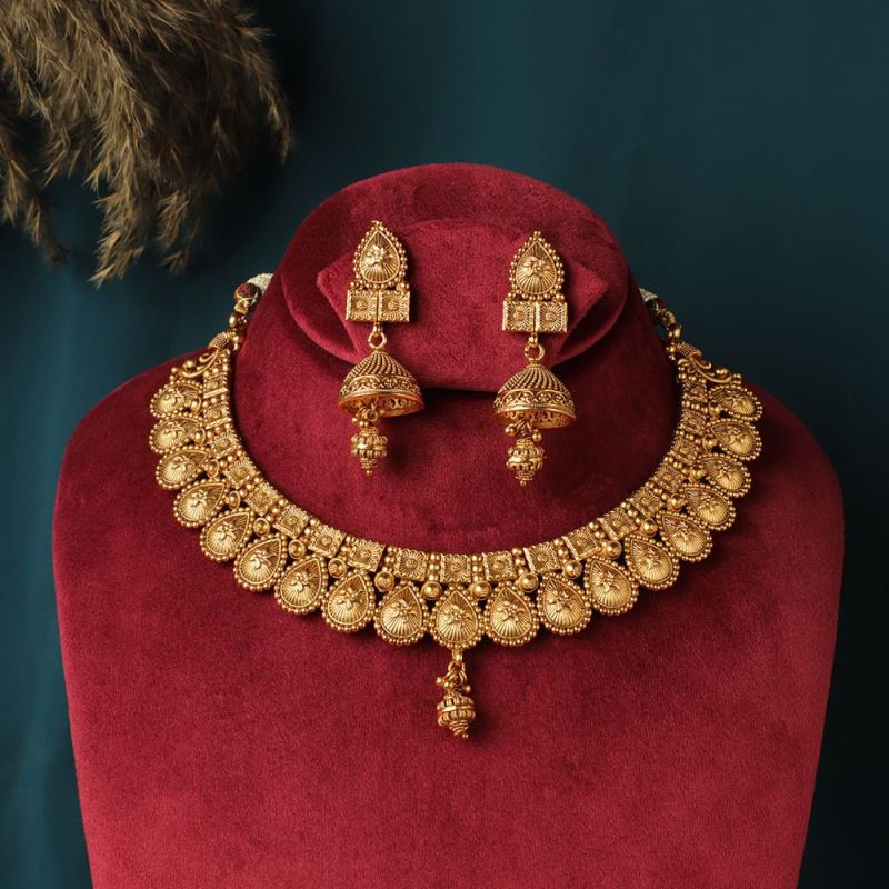 Heavy Antique Gold Pearl Necklace Set With Jhumka Earrings