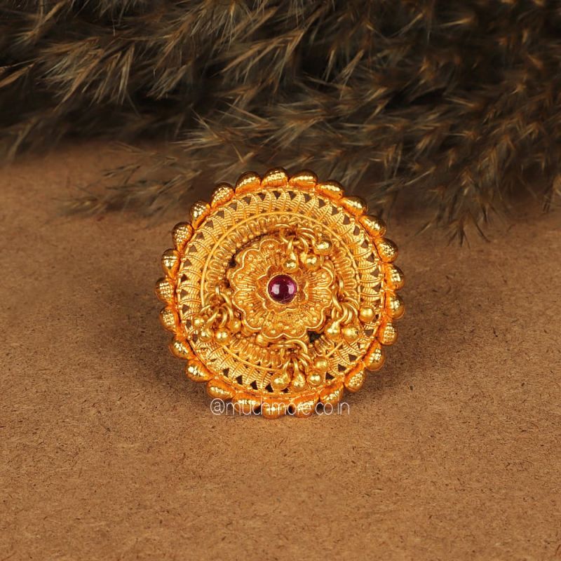 Priyaasi Gold Plated Ring with Kundan Studded for Women, Girls - Adjustable Round  Design Finger Rings : Amazon.in: Fashion