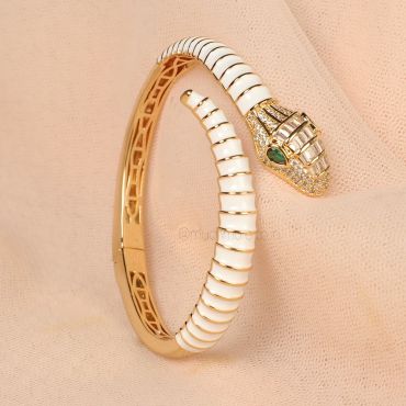 Stunning Gold And White Snake Diamond Bracelet 