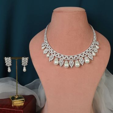 Exclusive Silver With Pearl Diamond Necklace Set 