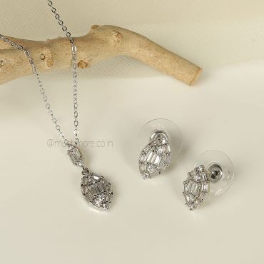 Best Price Silver Polish Baguette Pendant Set By Much More 