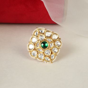 Shop Gold Polish Emerald Green Beads Ring 
