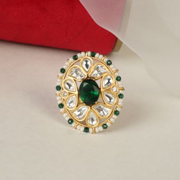 Oval Shaped Kundan In Emerald Green Color
