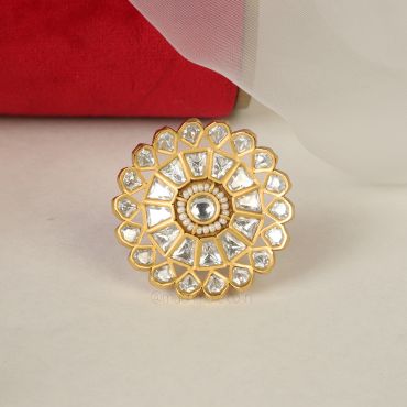 Traditional Kundan Ring In Adjustable Size