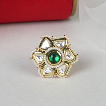Emerald Green Small Flower Kundan Ring